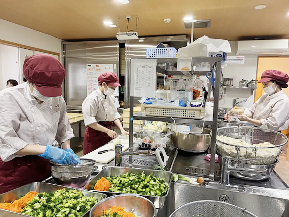 自園調理のおいしい給食